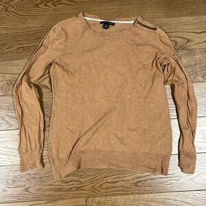 Women’s Banana Republic Tan Sweater Size Petite Medium With Zipper
